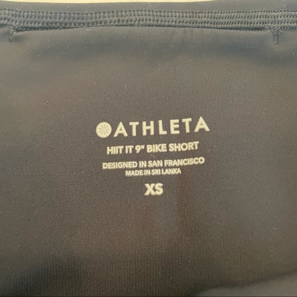 Athleta Hiit It 9” Bike Shorts - Picture 9 of 13